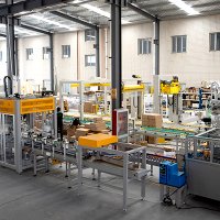 不同瓶型如何選擇裝箱機(jī)